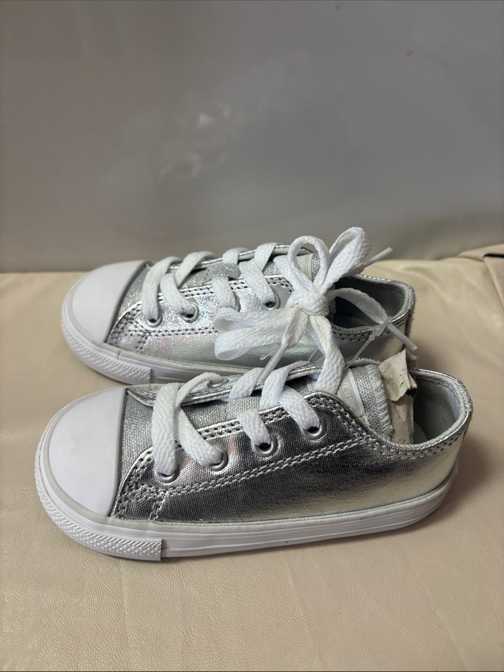 Kids Metallic Silver Low-Top Lace-Up Sneakers